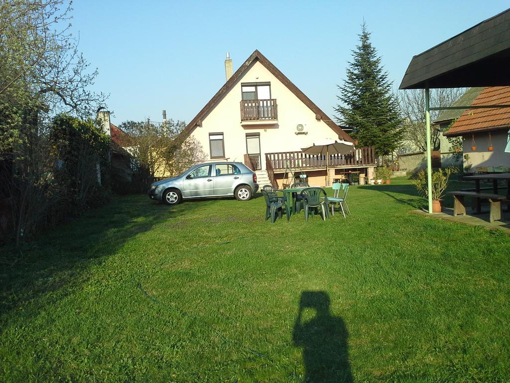 Appartamento Utulny Privat Veľký Meder Esterno foto