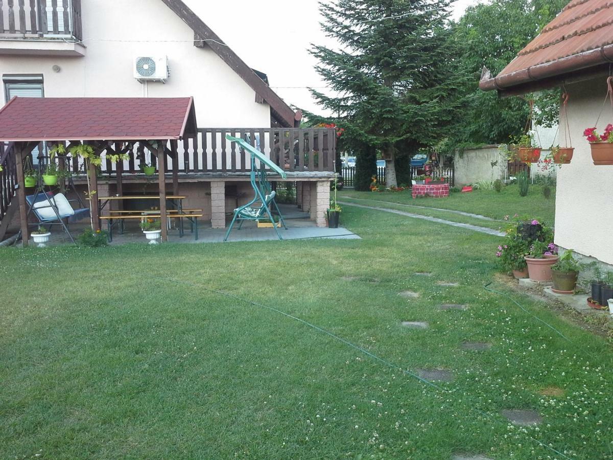 Appartamento Utulny Privat Veľký Meder Esterno foto